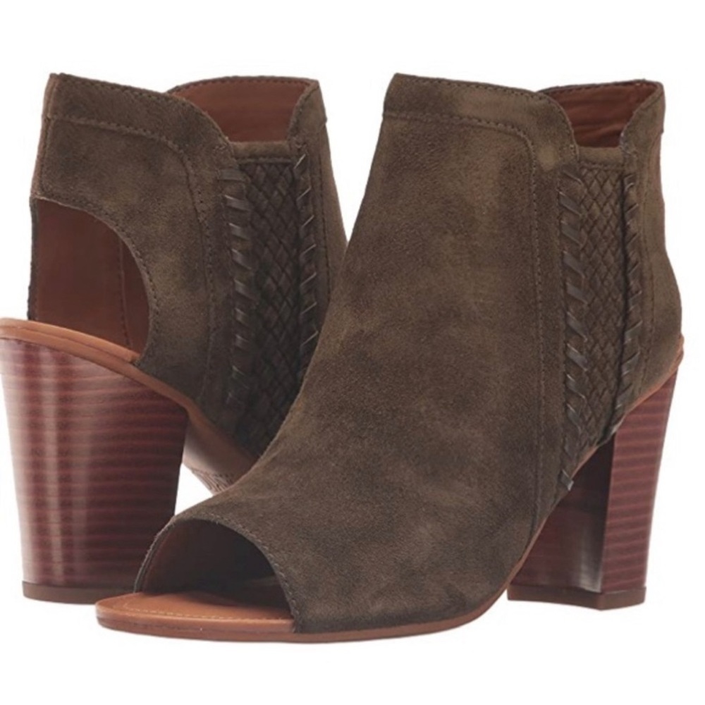 Franco Sarto Sylvania olive green suede peep toe ankle booties Sz 10